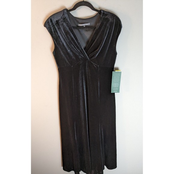 Jones New York Dresses & Skirts - NEW Jones New York Velvet Empire Waist Gown Size 14